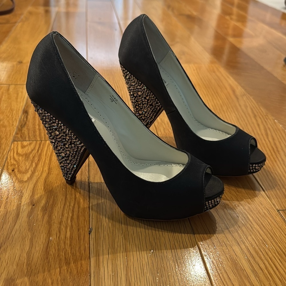 Benjamin Adams London Crystal Silk Leather Shoes Size 9